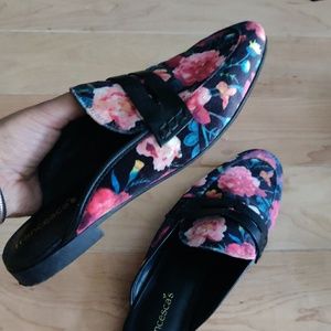 Francesca velvet floral slip on slides